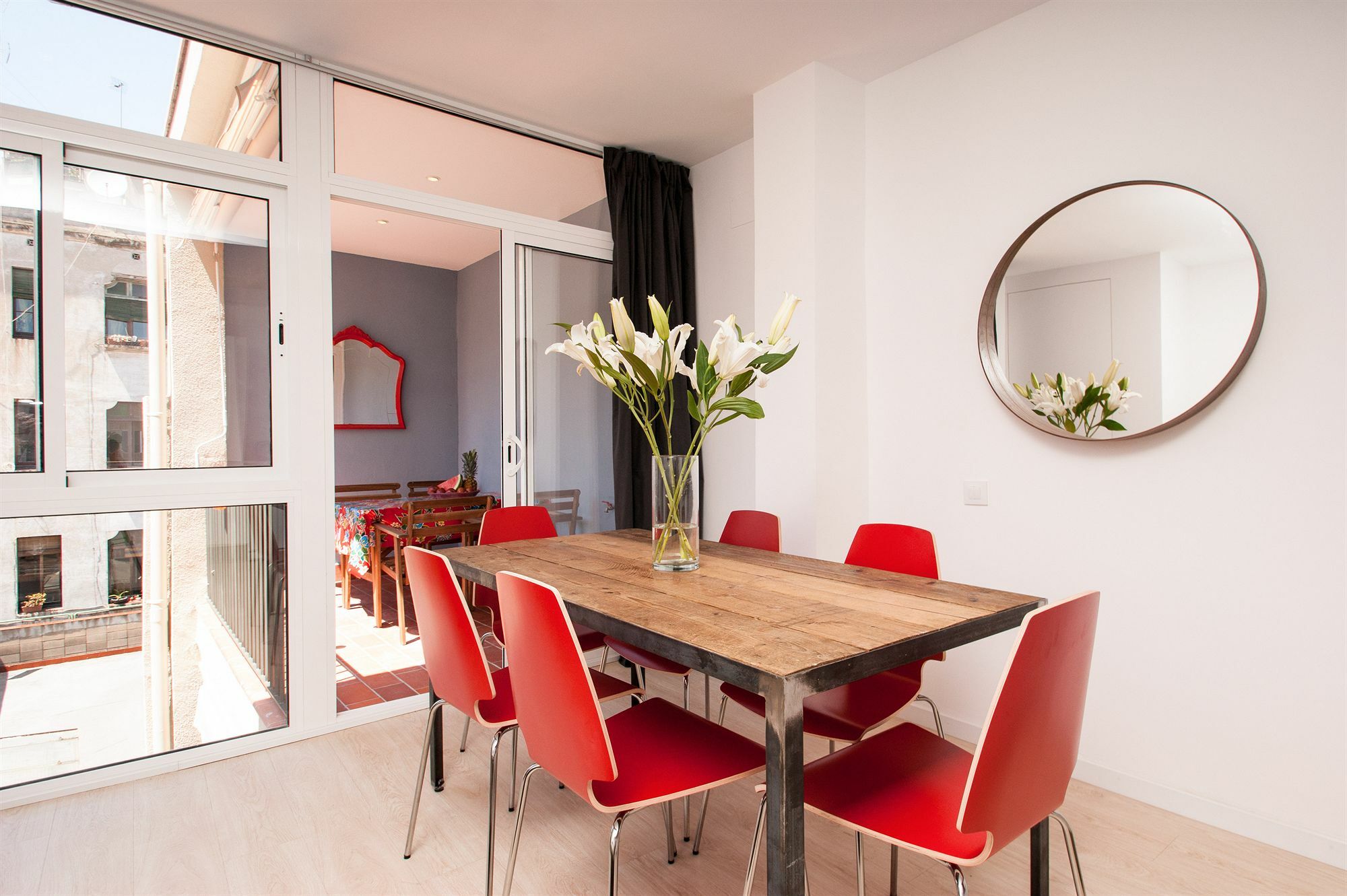 Short Stay Group Gracia Serviced Apartments Барселона Экстерьер фото